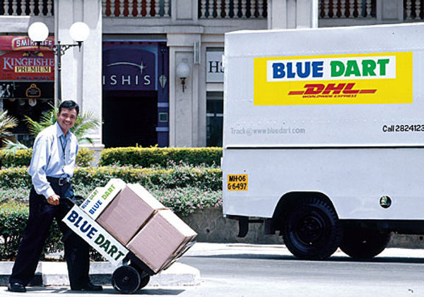 Parcel Delivery Services in India: A Focus on Blue Dart and the Industry's Evolution